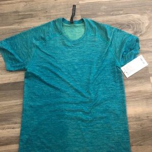 Lulu Men’s Metal Vent Tech Shirt